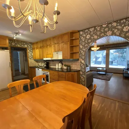 Spacious For 6 With Sauna Apartment